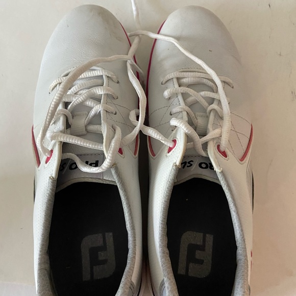 Women’s Footjoy Golf Shoes - Picture 2 of 3